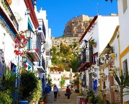 The Old Town Artist Workshop, Impressive Rooftop, Terrace With Amazing Views And Sea Views, Bbq, Air Conditioner, Wifi