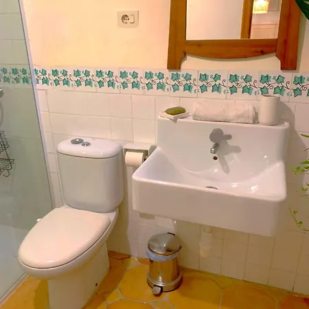 The Old Town Artist Workshop, Impressive Rooftop, Terrace With Amazing Views And Sea Views, Bbq, Air Conditioner, Wifi דירה אליקאנטה