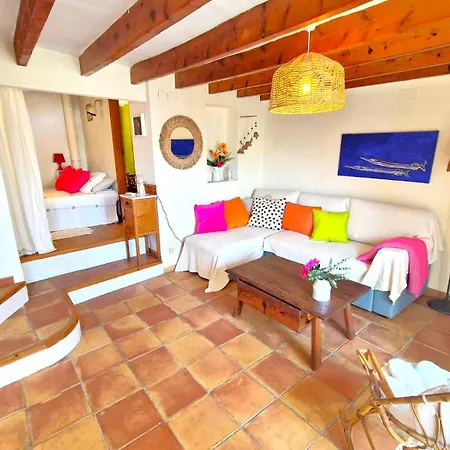 The Old Town Artist Workshop, Impressive Rooftop, Terrace With Amazing Views And Sea Views, Bbq, Air Conditioner, Wifi