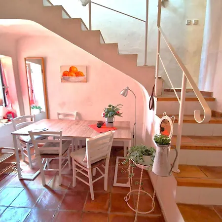 דירה The Old Town Artist Workshop, Impressive Rooftop, Terrace With Amazing Views And Sea Views, Bbq, Air Conditioner, Wifi *