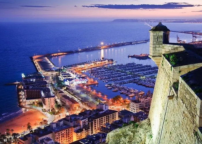 The Old Town Artist Workshop, Impressive Rooftop, Terrace With Amazing Views And Sea Views, Bbq, Air Conditioner, Wifi 公寓 *