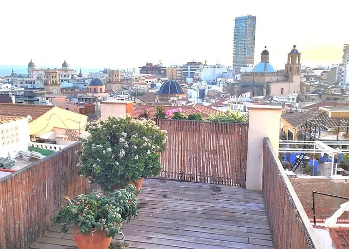 公寓 The Old Town Artist Workshop, Impressive Rooftop, Terrace With Amazing Views And Sea Views, Bbq, Air Conditioner, Wifi