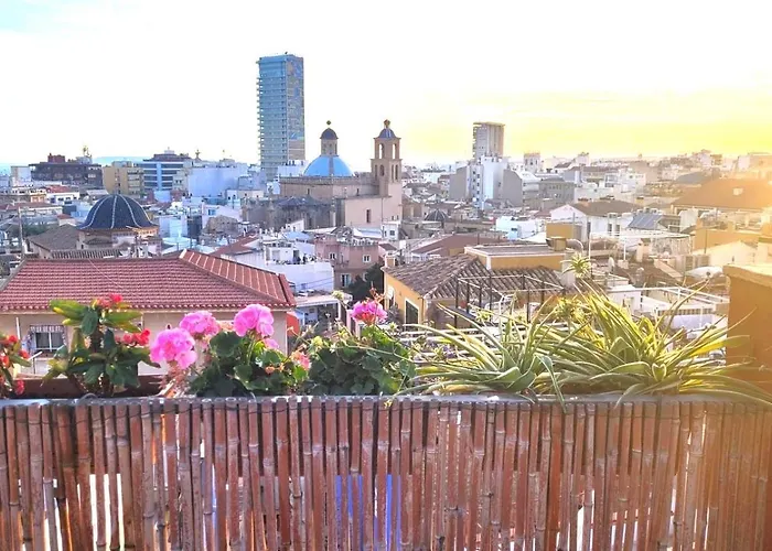The Old Town Artist Workshop, Impressive Rooftop, Terrace With Amazing Views And Sea Views, Bbq, Air Conditioner, Wifi * 阿利坎特